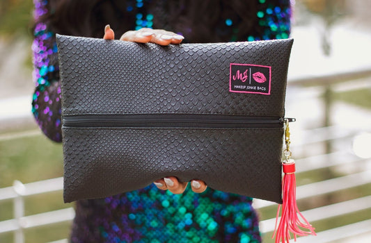 Makeup Junkie Bags ~ For the Makeup Aficionados On the Go!